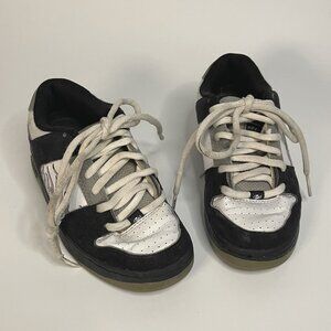 Heelys Skate Shoes Boy 3 Girl 4 Sneaker Wheels Black White Style 7241 NO plug